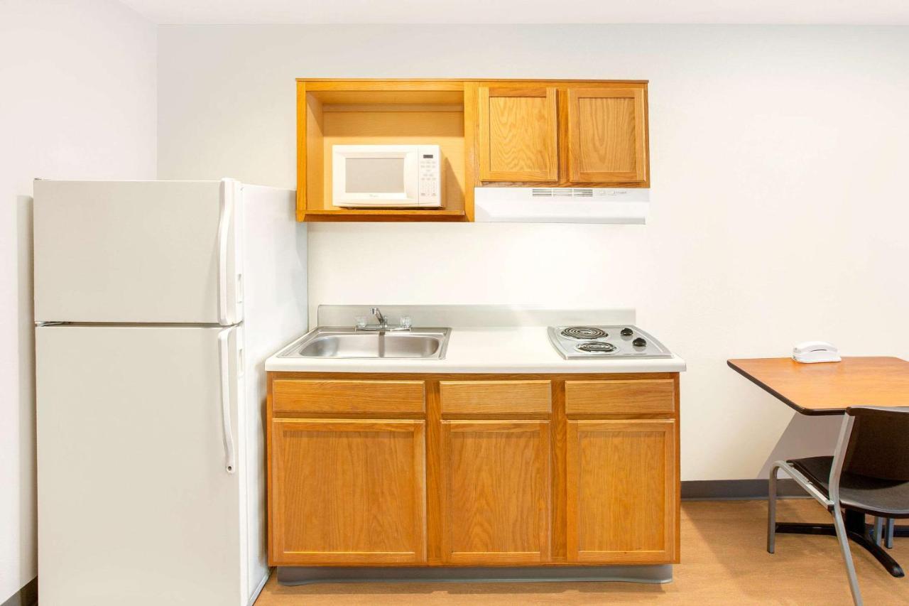 Woodspring Suites Brownsville Exteriör bild