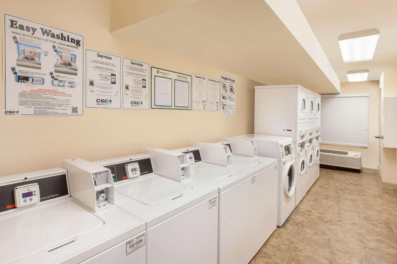Woodspring Suites Brownsville Exteriör bild